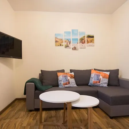 Ferienwohnung Smillenzweg Mit Garten Lohme Exterior photo
