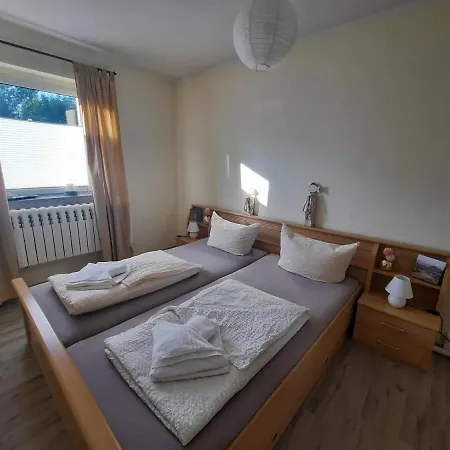 Ferienwohnung Smillenzweg Mit Garten Lohme Exterior photo